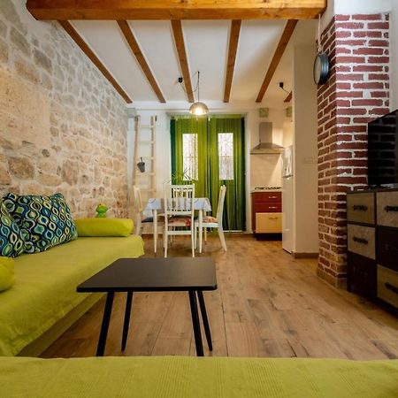 Korzo Rooms & Apartments Vis Luaran gambar