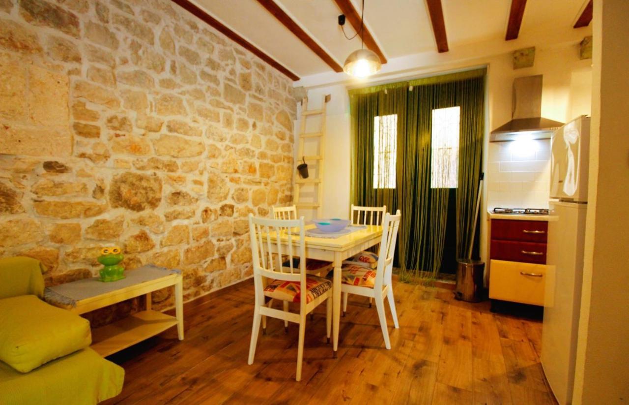 Korzo Rooms & Apartments Vis Luaran gambar