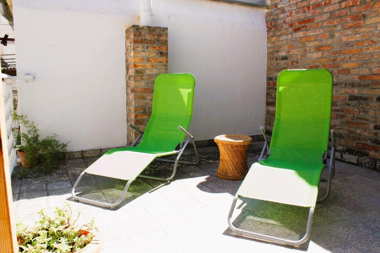 Korzo Rooms & Apartments Vis Luaran gambar