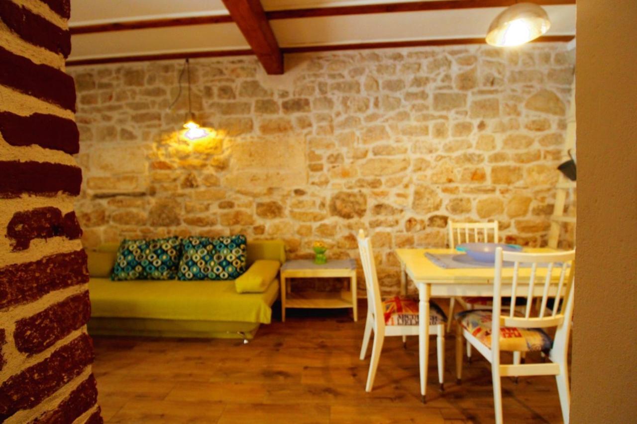 Korzo Rooms & Apartments Vis Luaran gambar