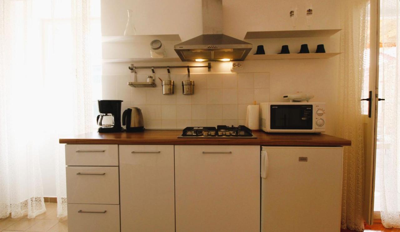 Korzo Rooms & Apartments Vis Luaran gambar